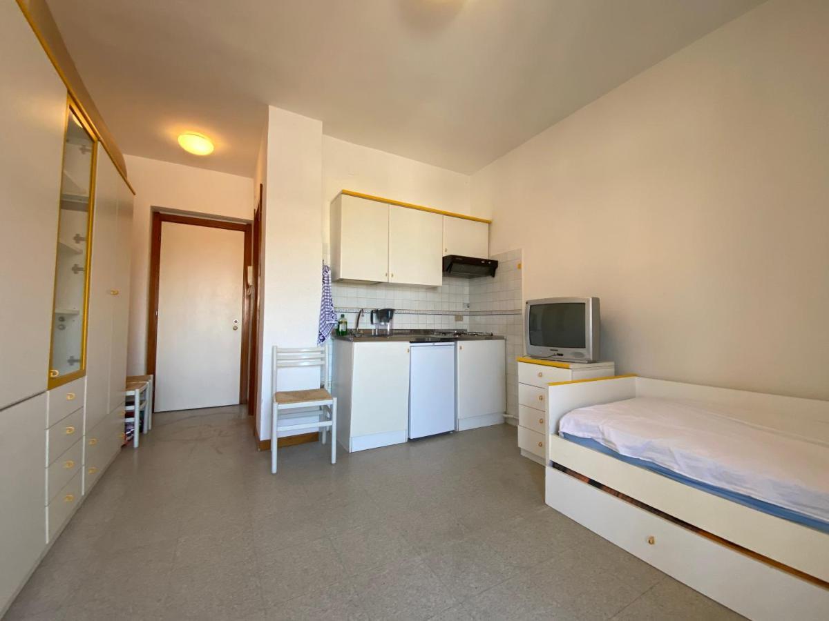 Casa Mare Apartment Lignano Sabbiadoro Exterior photo
